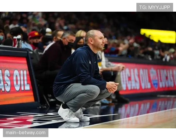 小阿德尔曼挑战掘金传统战术 灵活轮换与三分改革受关注 小阿德尔曼挑战掘金传统战术 灵活轮换与三分改革受关注