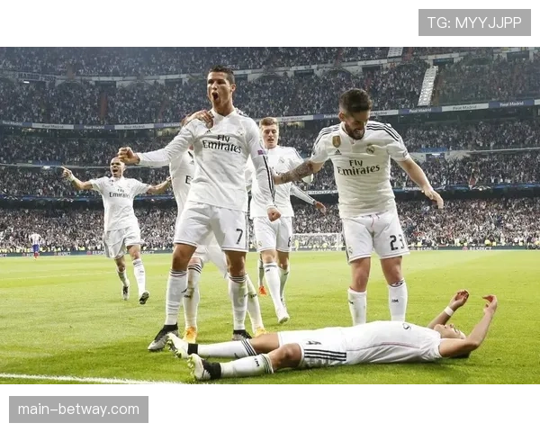 皇马欧冠赛场六球横扫摩纳哥，姆巴佩维尼修斯闪耀进攻端